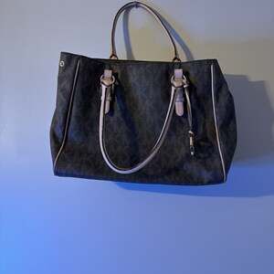 Michael Kors Brown MK Monogram Signature Jet Set Medium Work Tote Bag Purse